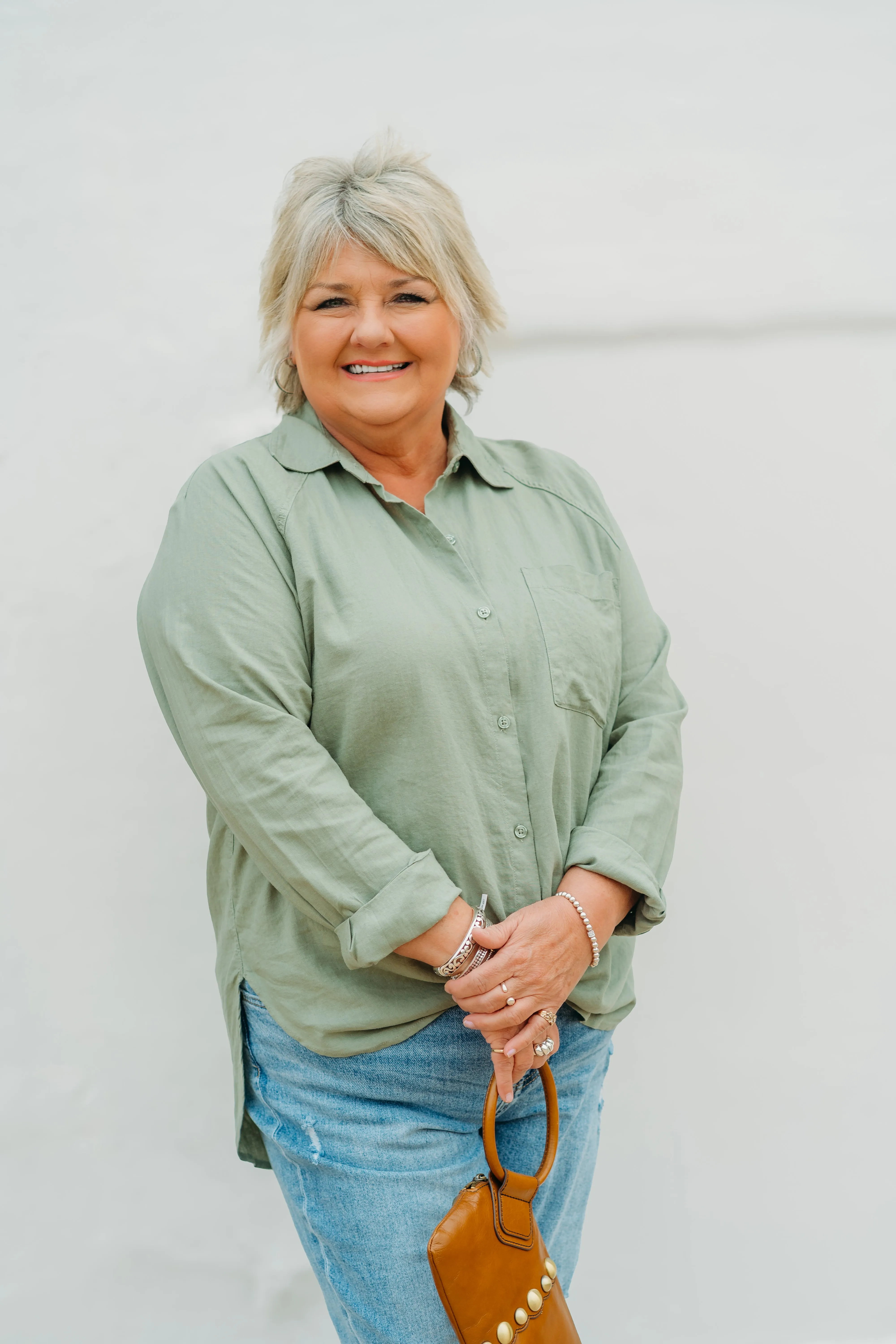 Z supply: The Perfect Linen Top in Avocado